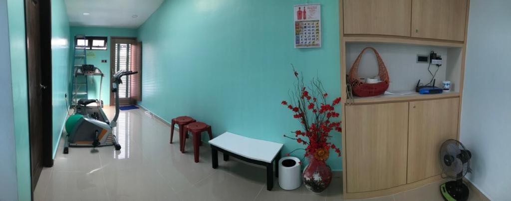 Homestay Stardow~星窗名宿~ Johor Bahru Luaran gambar
