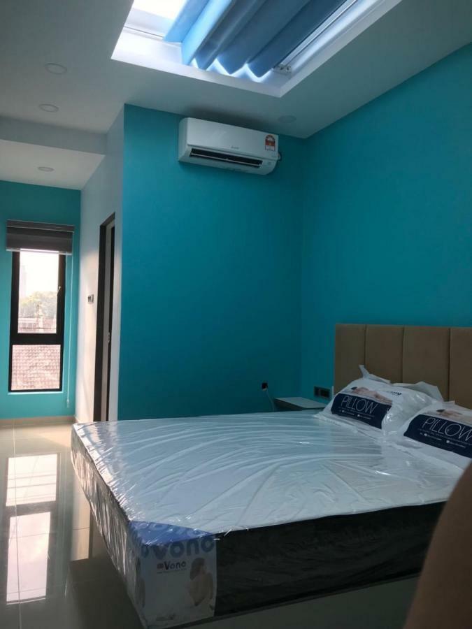 Homestay Stardow~星窗名宿~ Johor Bahru Luaran gambar
