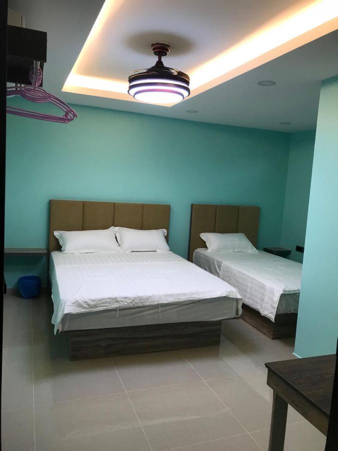 Homestay Stardow~星窗名宿~ Johor Bahru Luaran gambar